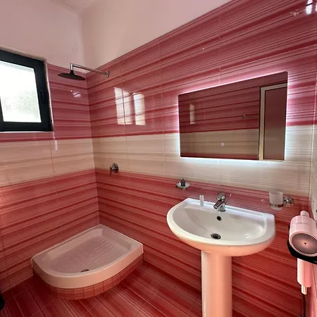 Moana Hotel Lezhë
